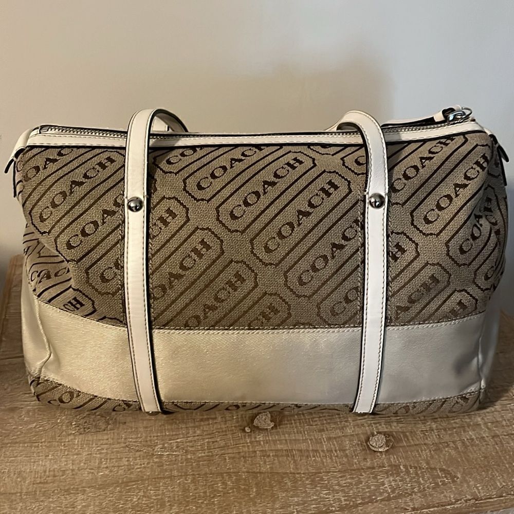 COACH SIGNATURE CANVAS SATCHEL - Picture 3 of 9